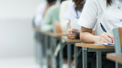 Titularizare 2025. Proba scrisă a examenului de titularizare are loc marţi. Aproape 40.000 de candidaţi dau concurs la 78 de discipline