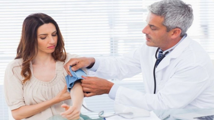 Planta medicinală puțin cunoscută care curăță temeinic intestinele și scade tensiunea arterială