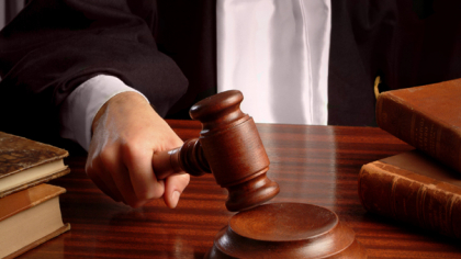 Procurorul șef al CPI se retrage din funcție până la încheierea anchetei sale pentru abateri sexuale