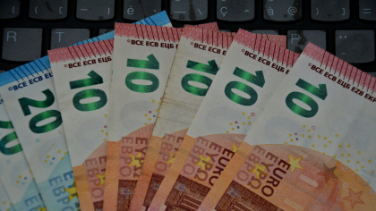 Curs valutar 22 mai. Euro a scăzut din nou. Aurul  a fost cotat în minus față de ziua anterioară