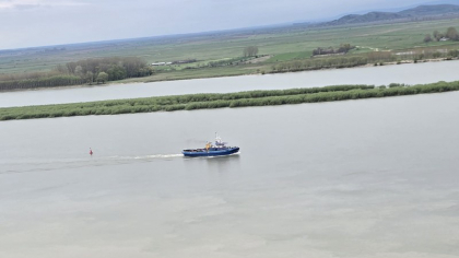 Alertă pe Dunăre, din cauza secetei: nave rămase blocate și epave germane ies la suprafață după 80 de ani