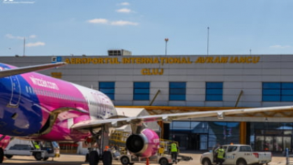 Un avion nu a putut să aterizeze pe aeroportul din Cluj-Napoca, din cauza unui controlor de trafic care a adormit