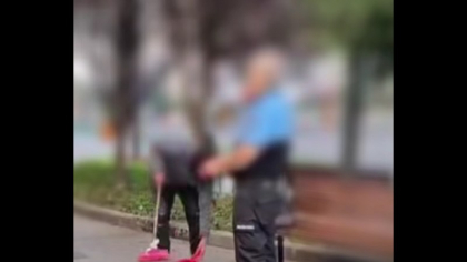 Poliția din Bacău face publice imaginile cu cei care aruncă gunoaie pe domeniul public. „Folosesc mătura mai mult pentru echilibru”