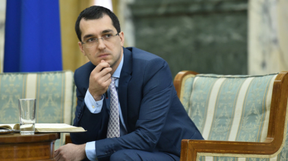 Vlad Voiculescu îi învaţă pe români cum să câştige voturi pentru Nicuşor Dan. Cum se convinge un taximetrist: „Şefule, ai prins vreodată o autostradă”