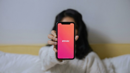 Tinder lansează o funcţie care permite întâlnirile în grup cu prietenii