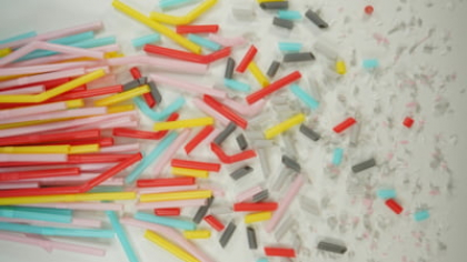 Cele 8 alimente pe care le consumi și care conțin microplastice