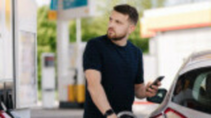Industria petrolieră, în pragul unei fuziuni majore - WSJ. Doi giganți pregătesc cea mai mare tranzacție din ultimele decenii