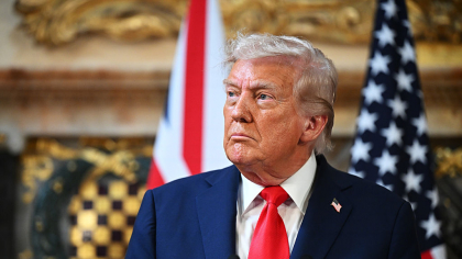Trump afirmă că există o legătură între paracetamol(Tylenol) și autism. Ce îndemn are pentru femeile însărcinate