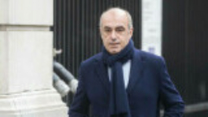 Sinuciderea unui deputat suveranist șochează Franța. Mesajul președintelui Macron după moartea adversarului său politic