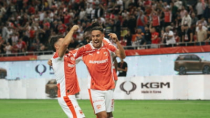 S-a încheiat meciul dintre Dinamo și Farul! Echipa bucureșteană urcă pe podium