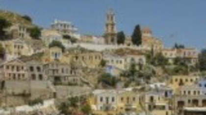 O insulă din Grecia preferată de turiști introduce taxe speciale. Ce îi așteaptă pe cei care nu rămân peste noapte