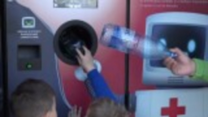 Colectarea selectivă promovată prin artă la Bacău. Copii au aflat cât de important este să reducem poluarea