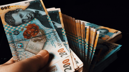 Banii care nu trebuie niciodată achitați. Avertisment despre automatele de plată din România