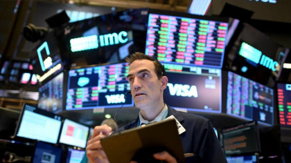 Nou record pe Wall Street: Indicii bursieri americani sunt la maxime istorice. S&amp;P 500 deschide în plus cu peste 0,5%, Dow Jones Industrial Average adaugă 0,7%, iar Nasdaq Composite 0,4%