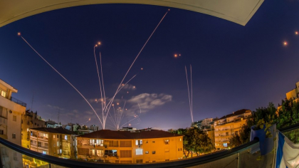 Sistemul de apărare antiaeriană Iron Dome folosit de Israel ar putea fi cumpărat de România. „Sper să nu ne încurcăm pe drum”