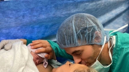 Enrique Iglesias, tată pentru a patra oară! Anna Kournikova este însărcinată