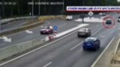 Un șofer a intrat într-un sens giratoriu cu viteză. A ucis un alt șofer de 70 de ani
