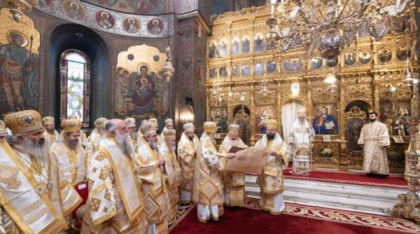 Sfântul Sinod a aprobat canonizarea a 16 femei cu viață sfântă