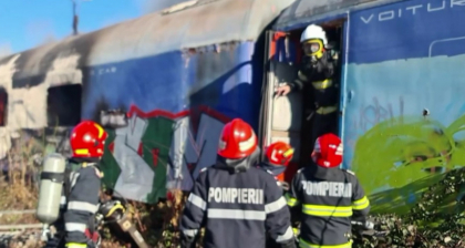 Accident tragic la Târgu Neamț. Adolescenți electrocutați în timp ce-și făceau fotografii pe un vagon