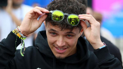 Formula 1: Lando Norris a fost cel mai rapid în a doua sesiune de antrenamente. Peste 400.000 de fani sunt aşteptaţi pe Silverstone