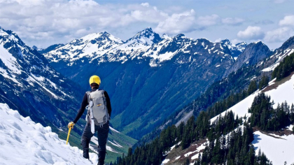 Supraviețuire incredibilă: a căzut de la 120 m și s-a urcat la volan ca să caute ajutor