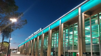 Aeroportul din Marsilia a fost închis din cauza unui incendiu de vegetație