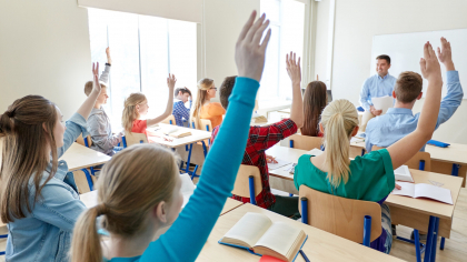 Lege pentru tinerii sub 18 ani. Anunț pentru adolescenții din România. Măsura care se pregătește la nivelul întregii țări