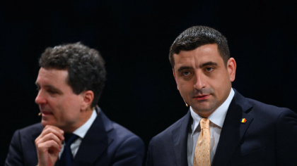 Politică și familie. Doamnele din dreapta prezidențiabililor