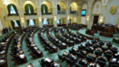 SOS rămâne fără grup la Senat. Diana Șoșoacă a exclus trei senatori din partid