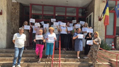 Angajații Caselor de Pensii şi sindicaliștii MIPE protestează marţi, nemulţumiţi de tăierea veniturilor: „Vrem să tragem un semnal de alarmă”