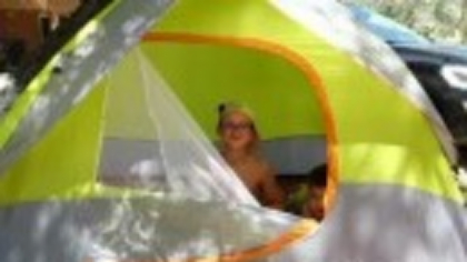 Campingul pe litoral, o alternativă tot mai căutată de turiști. Tarifele pentru o zi în Mamaia Nord