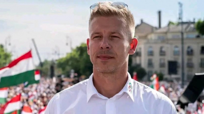 Liderul opoziţiei ungare, marș de la Budapesta la București împotriva apropierii lui Viktor Orban de George Simion