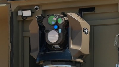 Israelul anunță dezvoltarea unei arme cu laser capabile să doboare rachete și drone VIDEO