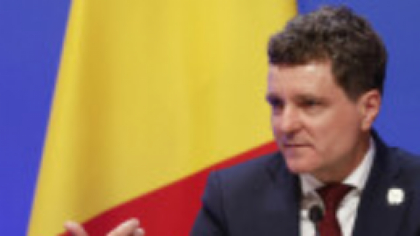 Sesizarea lui Nicușor Dan privind legea care sancționează exercitarea fără drept a profesiei de rabin, amânată de CCR