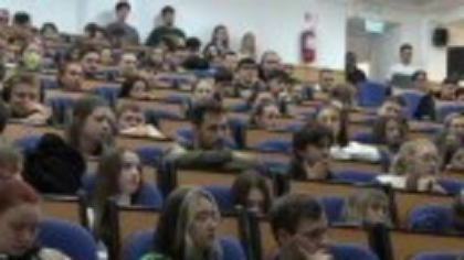 Studenții Erasmus aleg tot mai des orașe mici din România: Alba Iulia, noul centru al schimburilor academice internaționale