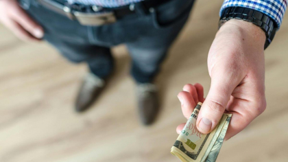 Mituri comune despre creditele online şi adevărul din spatele lor