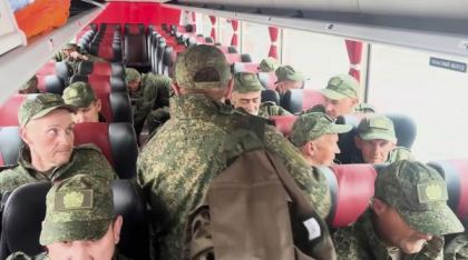 Rusia și Ucraina și-au returnat câte 307 soldați în a doua etapă a celui mai mare schimb de prizonieri de la începutul războiului
