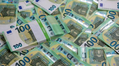 Românii împrumută statul cu miliarde de euro. Peste 2.5 miliarde de euro au venit, anul acesta, doar din Fidelis