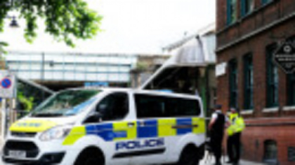 Român, acuzat că a vandalizat mai multe sinagogi și clădiri evreiești din Londra. Bărbatul va fi audiat luni