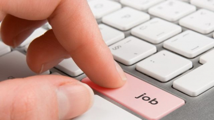 Piaţa muncii în T1/2025: Numărul locurilor de muncă vacante a atins 32.600, în scădere cu 1.700 faţă de T4/2024. Ce domenii au bifat cele mai mari scăderi