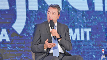 Orange lansează soluţii de Wi-Fi 7 pentru business-urile din România, în oraşele mari. Florin Popa, B2B Director: “Noua versiune a serviciului este un mare pas în faţă în termeni nu doar de viteză şi stabilitate, ci şi de aplicabilitate în cele mai solicitante scenarii”. Lansare în 2025 şi pentru clienţii rezidenţiali