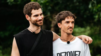 Ritualul la care apelează Emil Rengle și iubitul său, Alejandro, pentru a scăpa de energiile negative: „În fiecare dimineață și în fiecare seară”