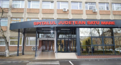 Prime între 6.000 și 8.100 lei pe lună pentru conducerea unui spital cu datorii de 18 milioane euro. Listele cu bonificaţii