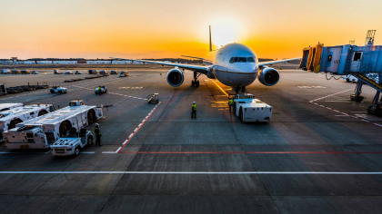 Incident periculos la Aeroportul din Cluj-Napoca: un controlor de trafic ar fi adormit în timpul serviciului