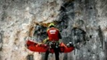 O femeie a fost strivită de doi bolovani în Bucegi. Ea a fost transportată cu elicopterul SMURD la un spital din Brașov