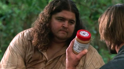 Îl mai ții minte pe simpaticul Hurley din serialul Lost? Cum arată acum, după ce a slăbit 45 kg