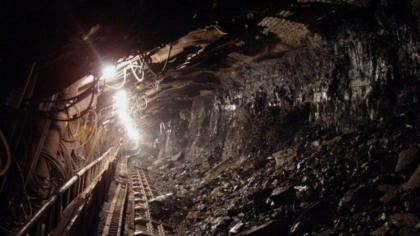 Băncile globale pompează miliarde în cărbune, ignorând țintele climatice