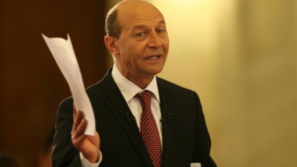 Traian Băsescu, mesaj alarmant după turul 1 al alegerilor: „Ar fi groaznic pentru România să avem un şef de galerie preşedinte”