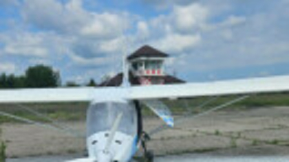 Un avion a aterizat forțat lângă Caransebeș. Cine se afla la bord