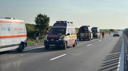 Autocar răsturnat pe A2, în județul Călărași: A fost activat Planul Roșu de Intervenție